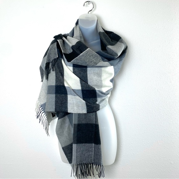 Fraas Feel Cashmink Gray Black Plaid Scarf - Picture 2 of 10